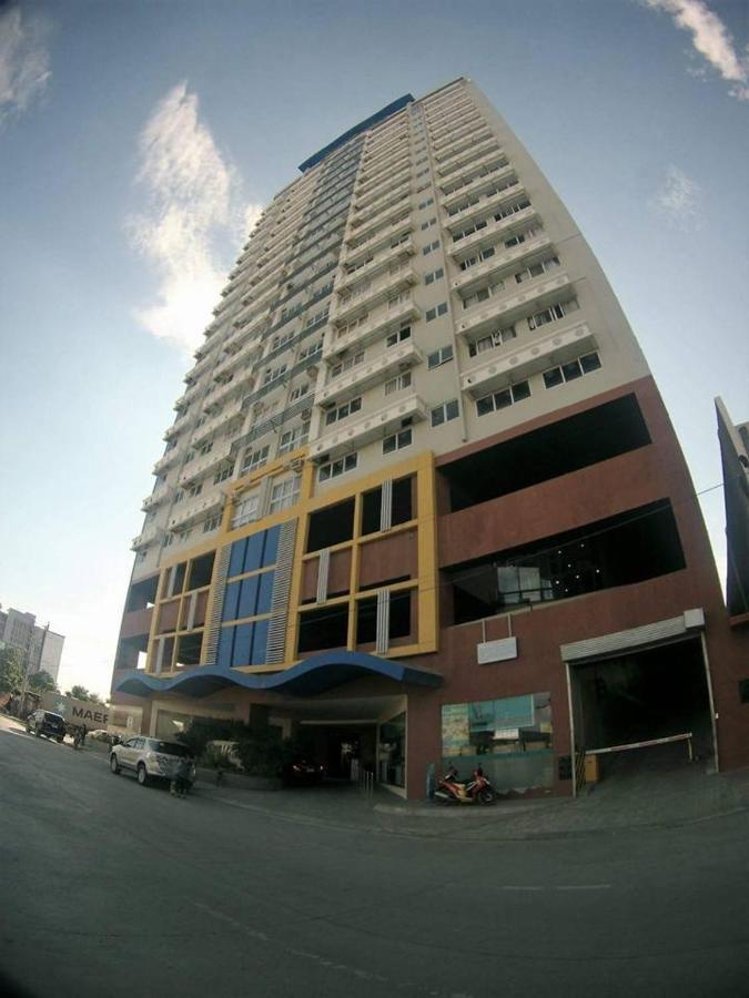 Luxanos Condo Place- San Marino Cebu Exterior photo